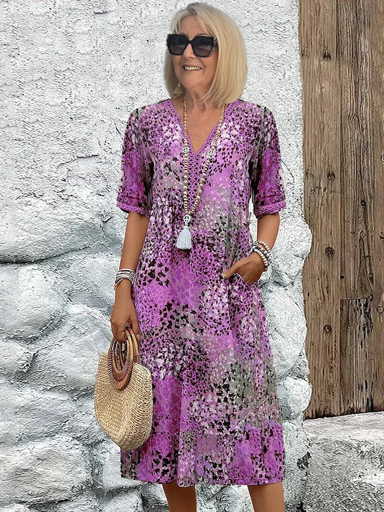 Helen | Stylish long dress with a fun floral pattern